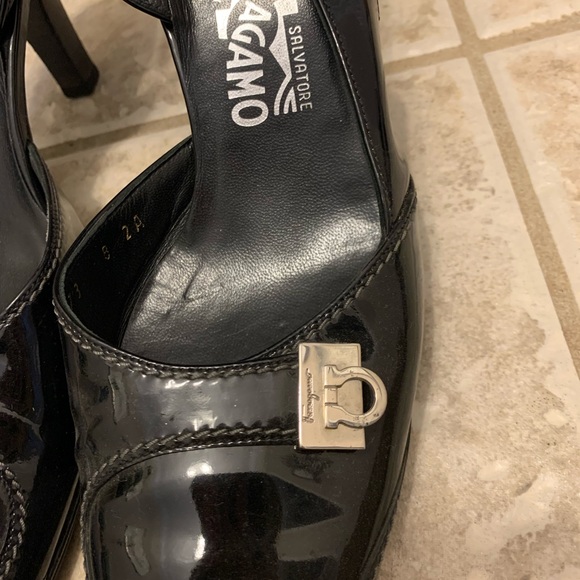 Ferragamo sandal and comfortable and pretty shoes - Picture 2 of 4